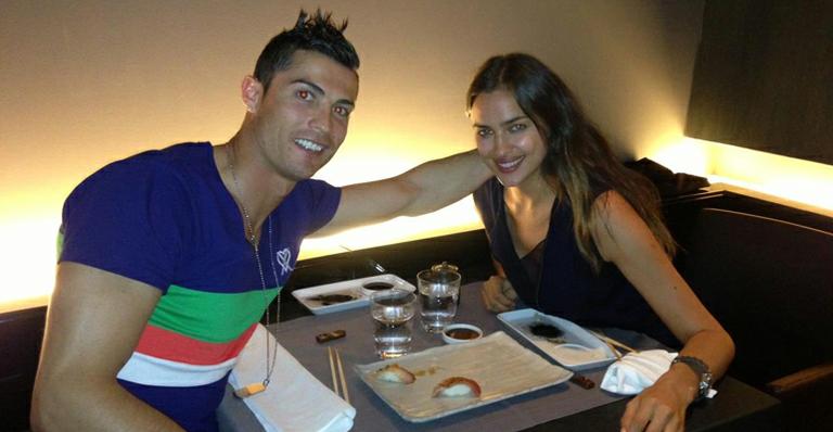 Cristiano Ronaldo curte jantar romântico com Irina Shayk