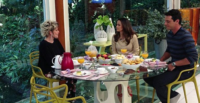 Ana Maria Braga brinca com Nanda Costa: ‘Cheinha nos lugares certos’