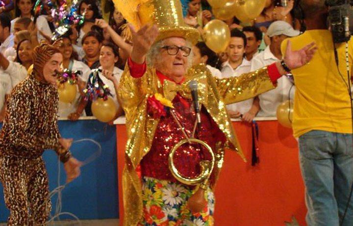 Xuxa fará programa para homenagear Chacrinha