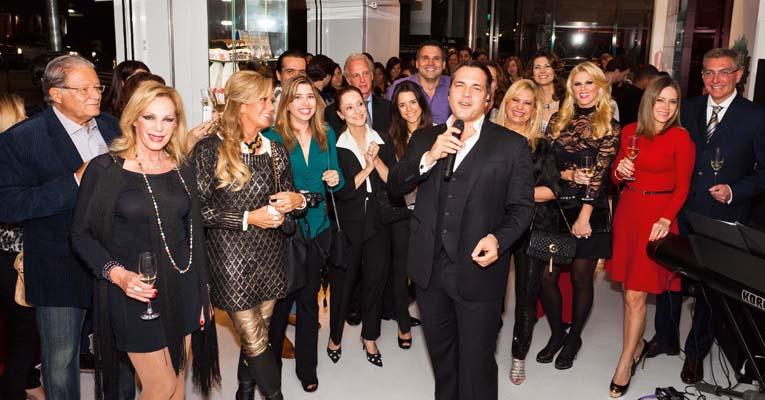 Talentoso Daniel Boaventura seduz vips em pocket show