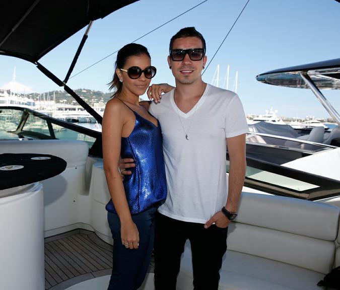 Mariana Rios e Di Ferrero passeiam de iate em Cannes
