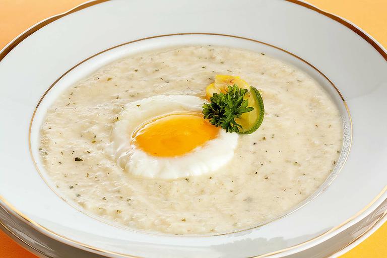 Avgolemono com bacalhau