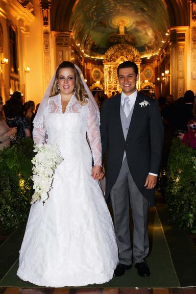 Famosos comparecem em peso ao casamento de Patsy Scarpa. Veja os detalhes da festa!
