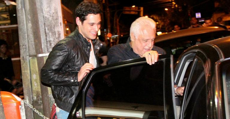 Antônio Fagundes e seu filho Bruno: Idênticos!