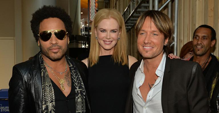 Acompanhada pelo marido, Nicole Kidman encontra o ex-namorado Lenny Kravitz
