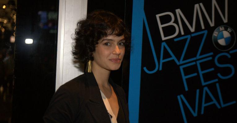 Maria Flor vai a festival de jazz no Rio de Janeiro