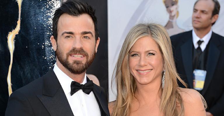 Noivo de Jennifer Aniston ‘rouba’ os produtos de beleza da atriz