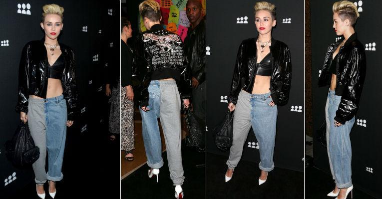 Meio jeans, meio moletom: Miley Cyrus usa look irreverente em evento