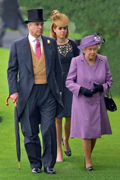 Chic Elizabeth II