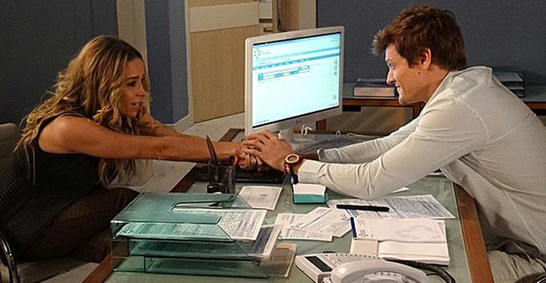 ‘Amor à Vida’: Amarilys convence Laerte a usar os óvulos dela na fertilização do filho de Niko e Eron