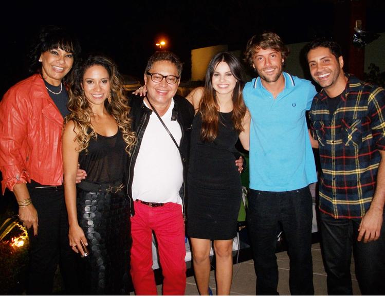 Sthefany Brito festeja 26 anos com o irmão, Kayky