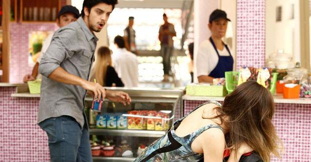 ‘Malhação’: No último capítulo, Fatinha beija Pilha na boca