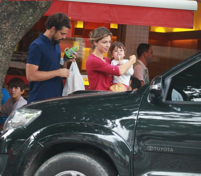 Cauã Reymond, Grazi Massafera e Sofia: clã unido