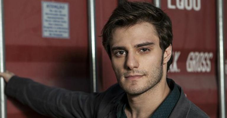 Primo de William Bonner, Hugo Bonemer estreia na TV em ‘Malhação’