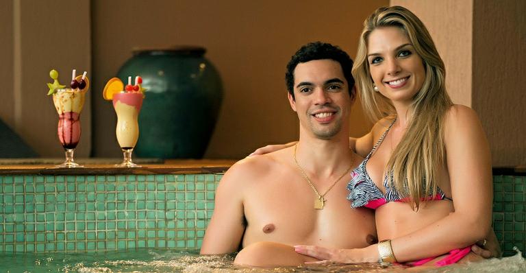 “Gostaria de ter dois filhos. Acho que não demorará”, diz Bruna, casada há dois meses com o jogador de vôlei Theo Lopes