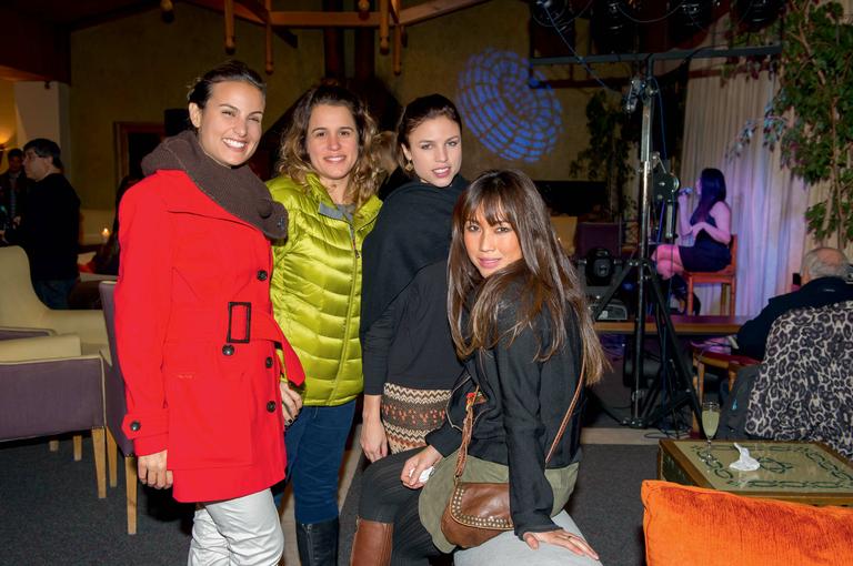 MPB embala vips no coquetel de boas-vindas