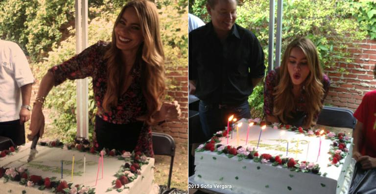 Sofia Vergara comemora seu aniversário em set de gravação
