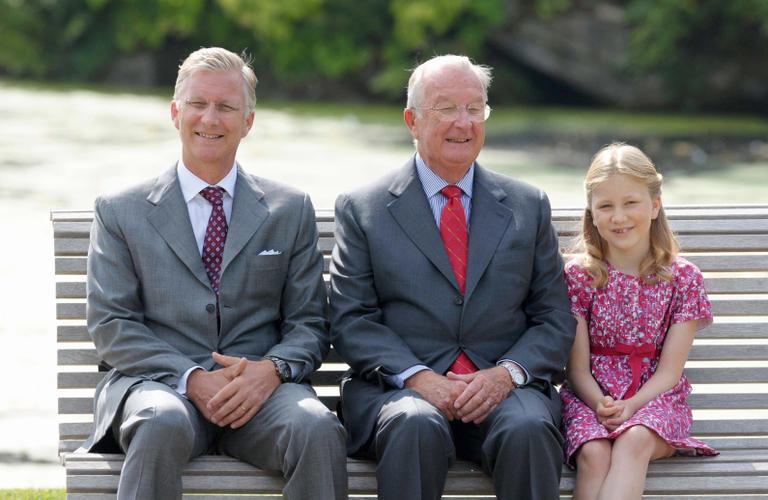 Rei Albert II, da Bélgica, abdica do trono