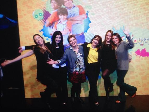 Filhas de Silvio Santos brincam em fotos com Iris Abravanel: ‘As chiquititas da mamãe’