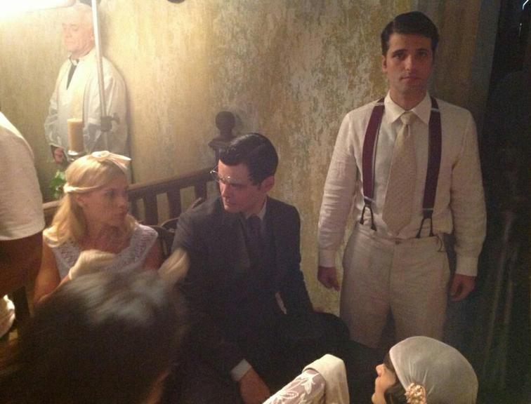 José de Abreu mostra Bruno Gagliasso e Carolina Dieckmann nos bastidores de ‘Joia Rara’