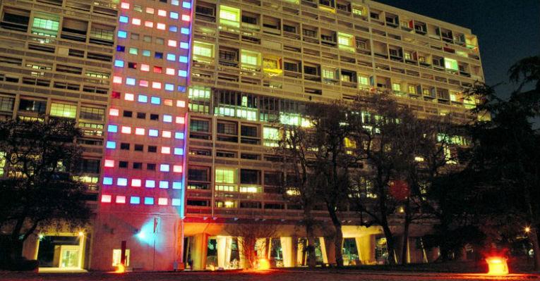 Totalmente original, o apartamento 50 do edifício Cité Radieuse, de Le Corbusier, está aberto à visitação
