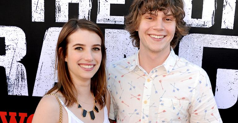 Após término, Emma Roberts e Evan Peters são flagrados juntos