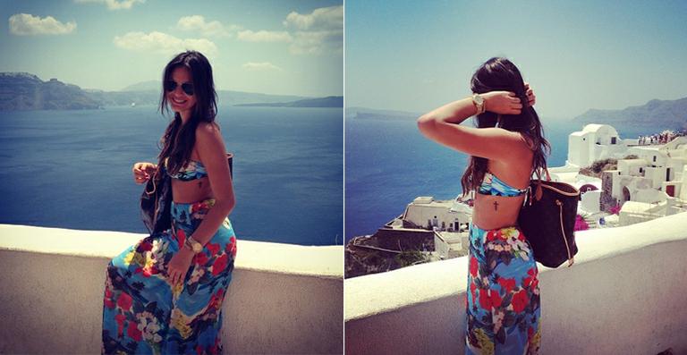 Bruna Marquezine exibe tatuagem em viagem para a Grécia