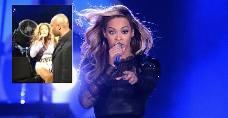 Beyoncé fica com o cabelo preso em ventilador durante show. Assista!