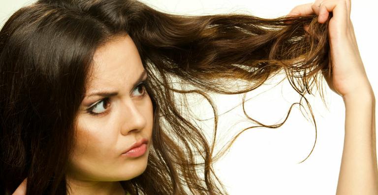 Cabelo no inverno: vento e umidade provocam frizz e ressecamento. Evite!