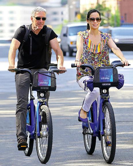 Relax de Lucy Liu
