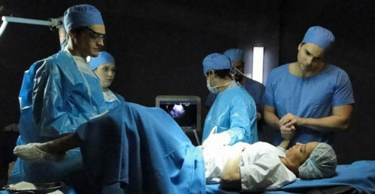 Amor à Vida: Amarilys faz nova tentativa de engravidar