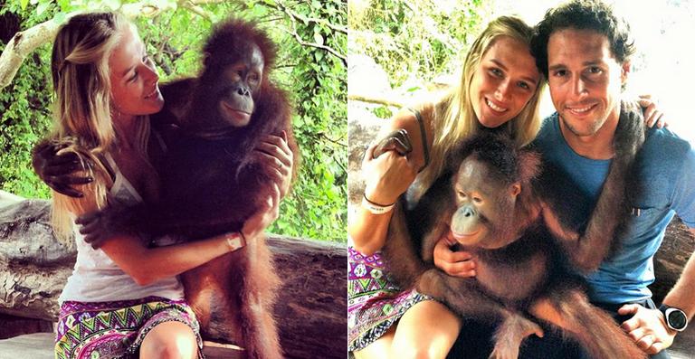 Em lua de mel, Fiorella Mattheis e Flávio Canto posam com macaco