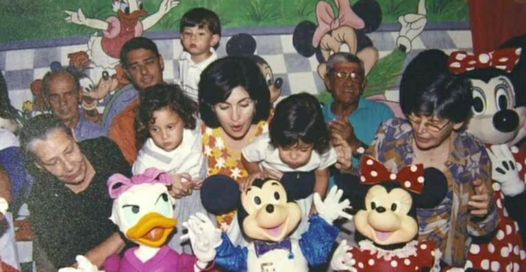 Fátima Bernardes mostra foto antiga do aniversário dos trigêmeos