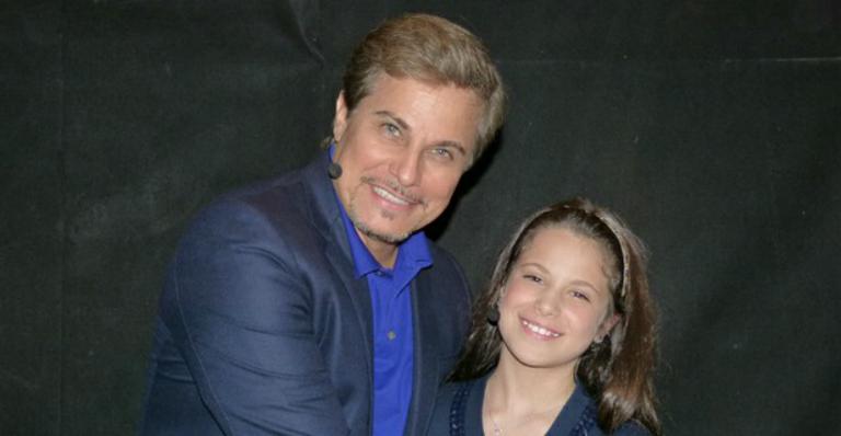 Edson Celulari apoia carreira de atriz da filha, Sophia