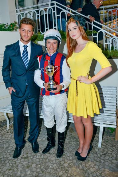 Casal Marina e Klebber Toledo