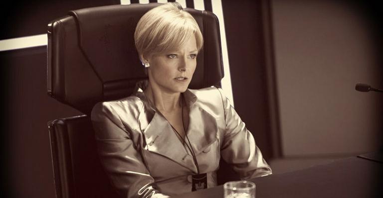 Giorgio Armani assina figurino para Jodie Foster no cinema