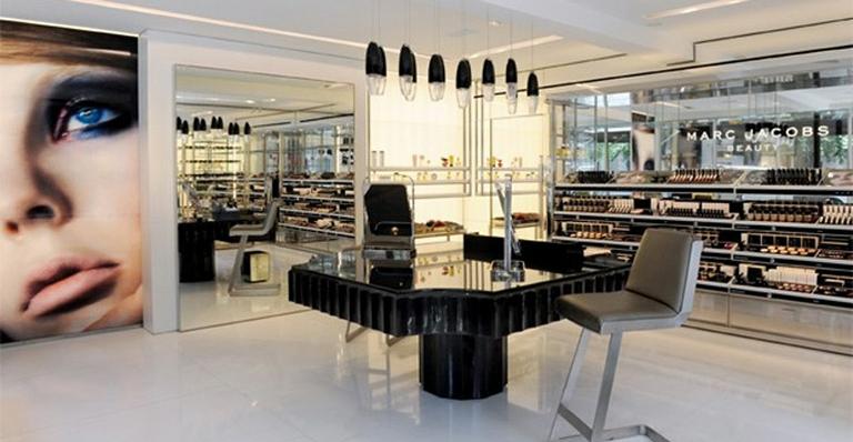 Marc Jacobs abre loja de maquiagem em NY