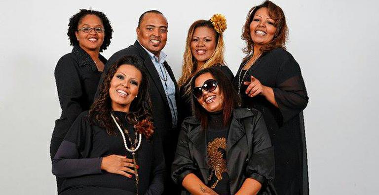 Fat Family perde 270kg e investe em música gospel