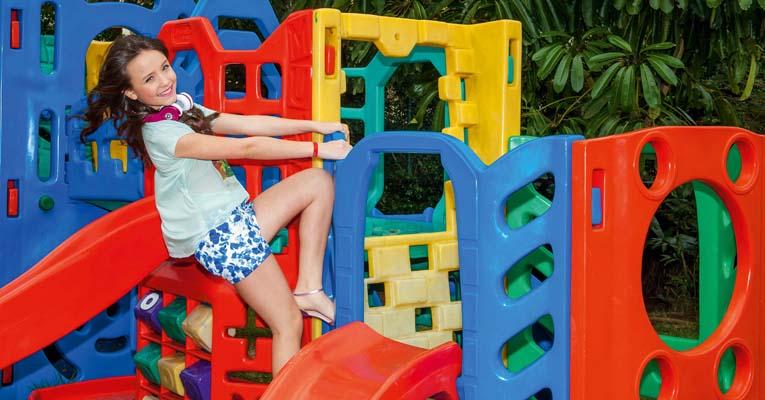 Larissa Manoela fala sobre o seu primeiro CD: ‘Quero conquistar até o adolescente de 14 anos’