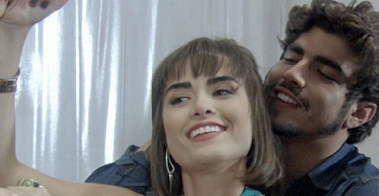 Amor à Vida: Patrícia e Michel ficam juntos e não percebem câmera