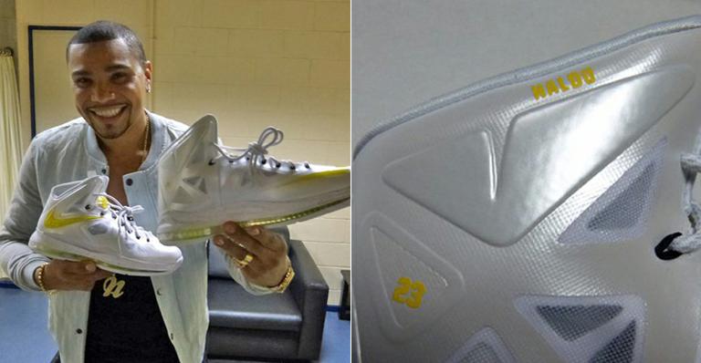 Naldo exibe tênis personalizado que mandou fazer para seu casamento