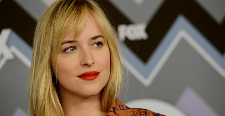 Filha de Melanie Griffith é confirmada no papel de Anastasia em 50 Tons de Cinza
