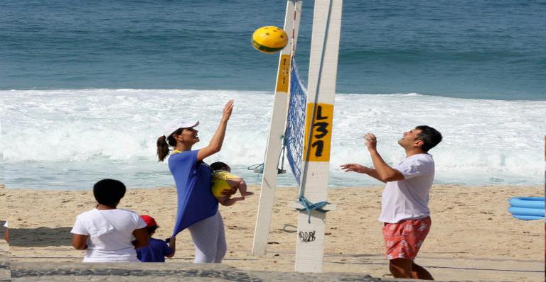 Virna Dias relembra tempos de atleta com a família