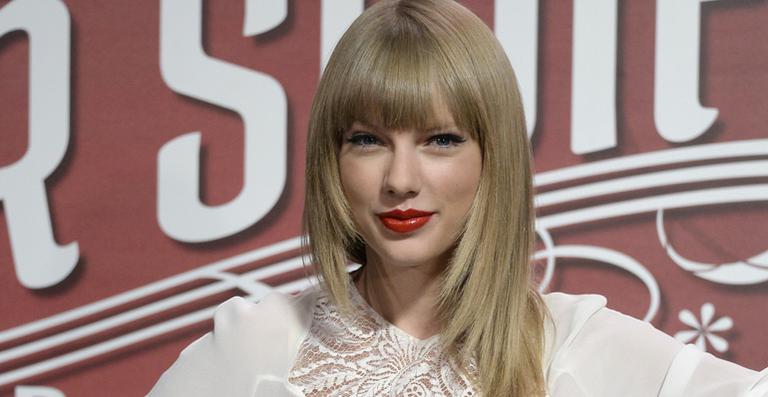 Site compara Taylor Swift a terroristas