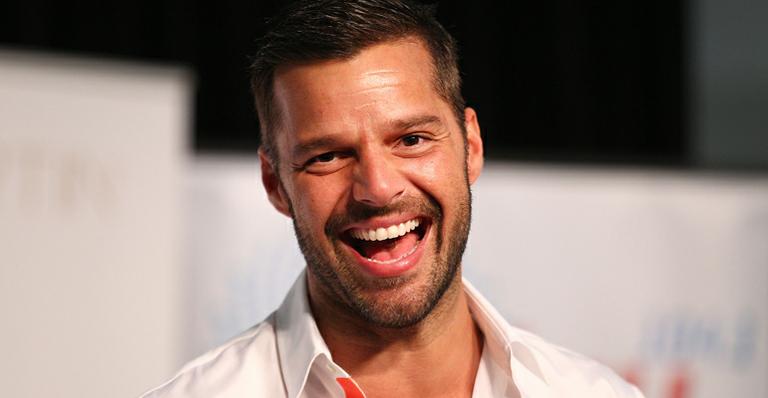 Ricky Martin irá gravar música para Copa do Mundo de 2014
