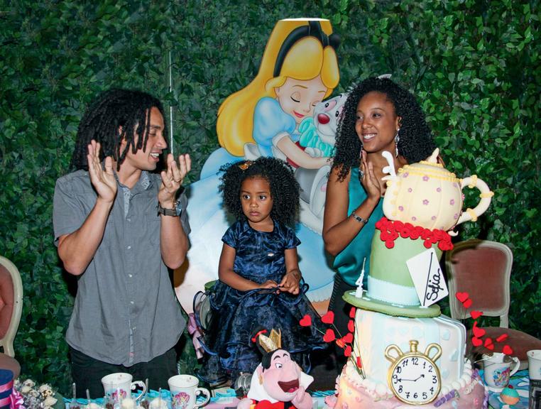 Negra Li e Junior Dread exaltam a pequena Sofia