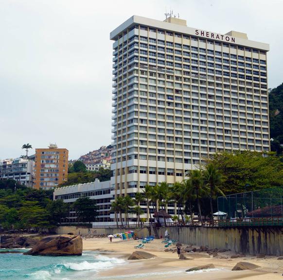 Tênis une cenário paradisíaco e urbano no Rio