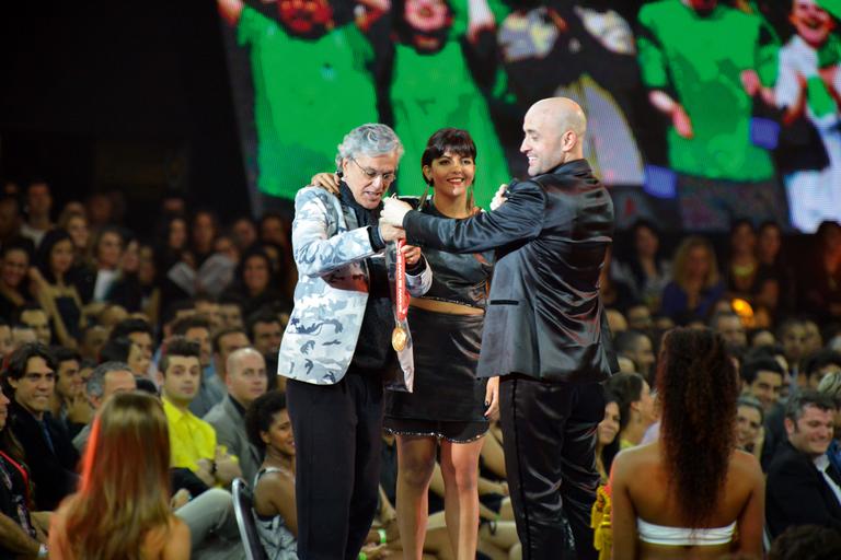 Noite de reconhecimento a Caetano Veloso e Anitta