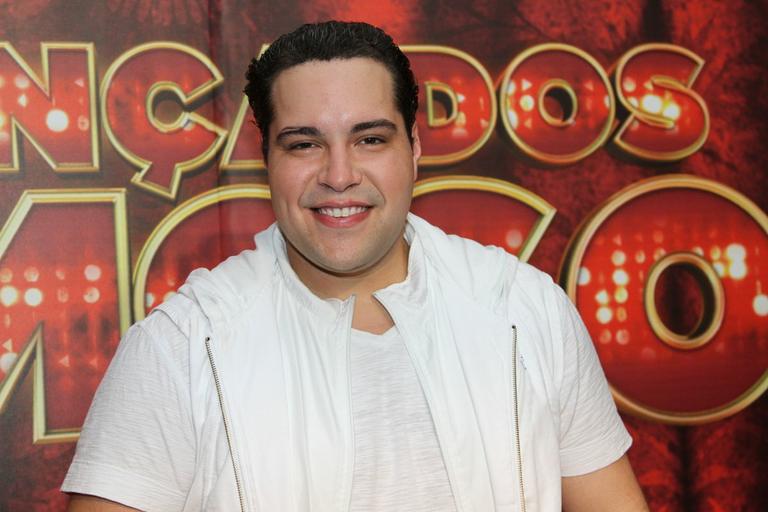 Silvio Santos deseja boa sorte ao neto Tiago Abravanel e envia abraço a Faustão