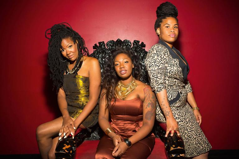 Êxito das irmãs Amber e Paris Strother e Anita Bias
